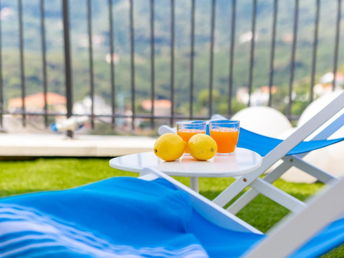 Villa Hanbury With Swimming Pool And Parking In Alassio Eksteriør bilde