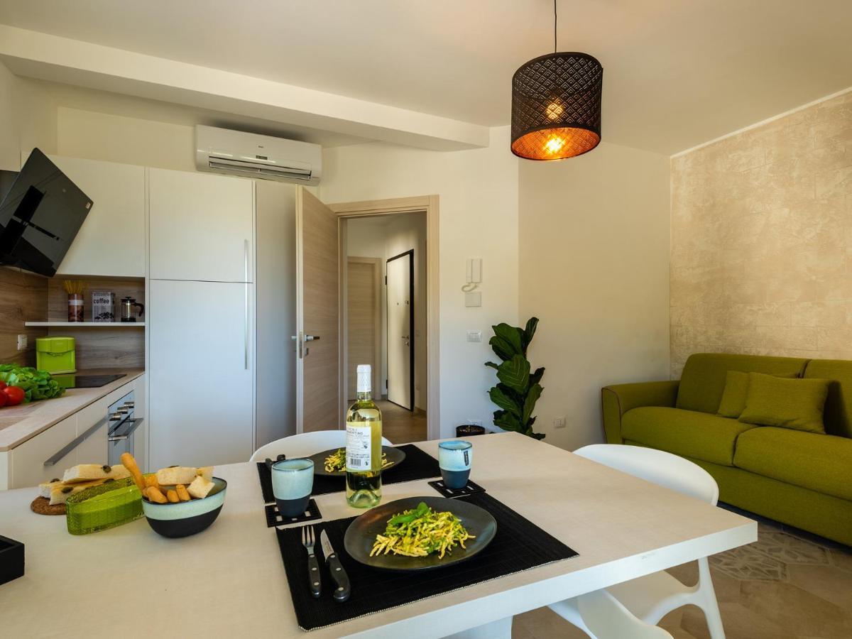 Villa Hanbury With Swimming Pool And Parking In Alassio Eksteriør bilde